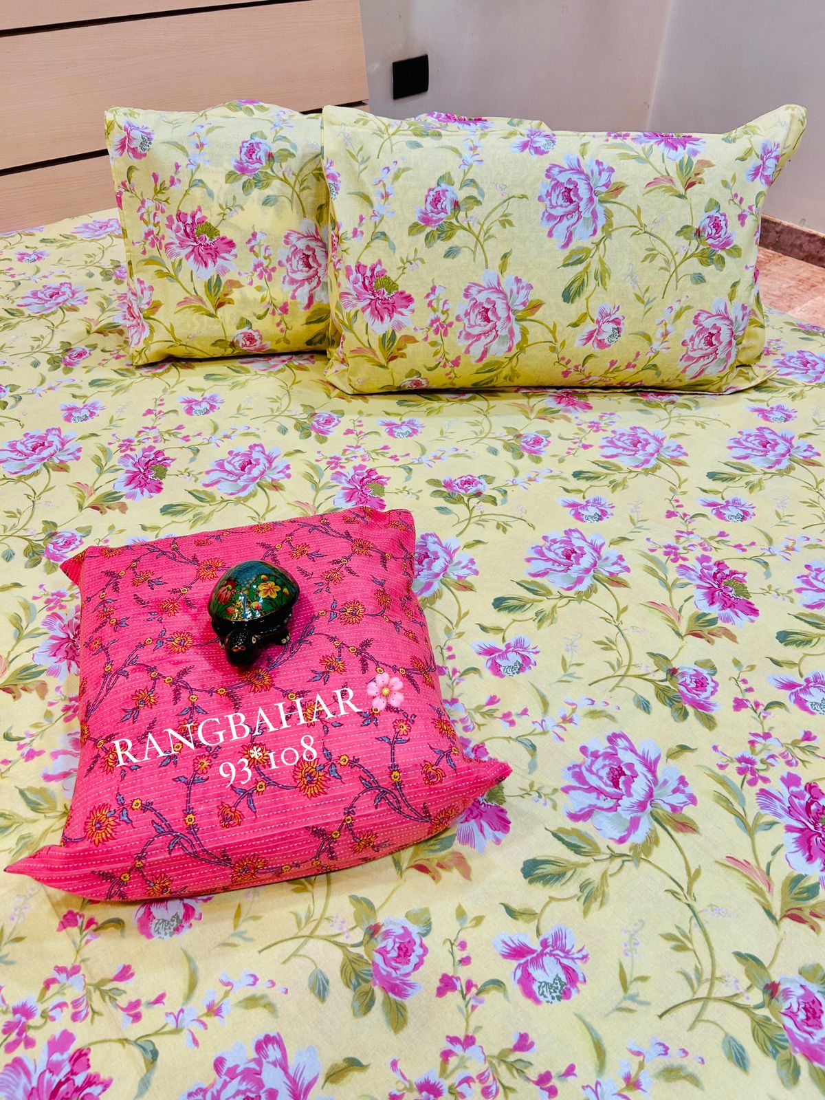 Yellow and pink FlowersQueen Size Bedsheet - Allure Collections
