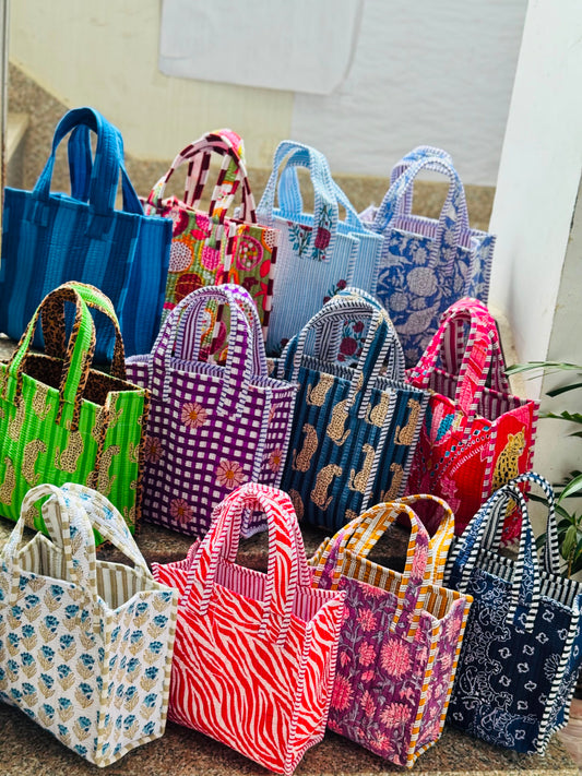 Little totes